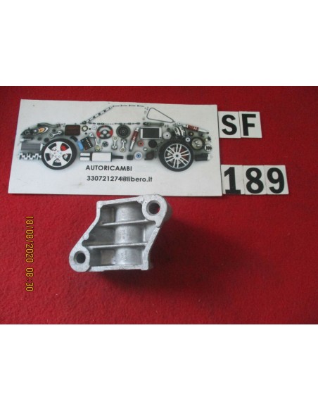 4127246 supporto cavelletto rinvio sterzo fiat 1500 125 -  Az Ricambi  Sei alla ricerca di ricambi per la tua auto d’epoca?